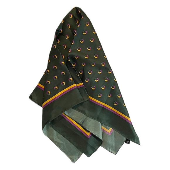Silk Scarf Hand Rolled 100% Silk Green Square Multicolor Print 30" Made In Korea - Picture 2 of 8